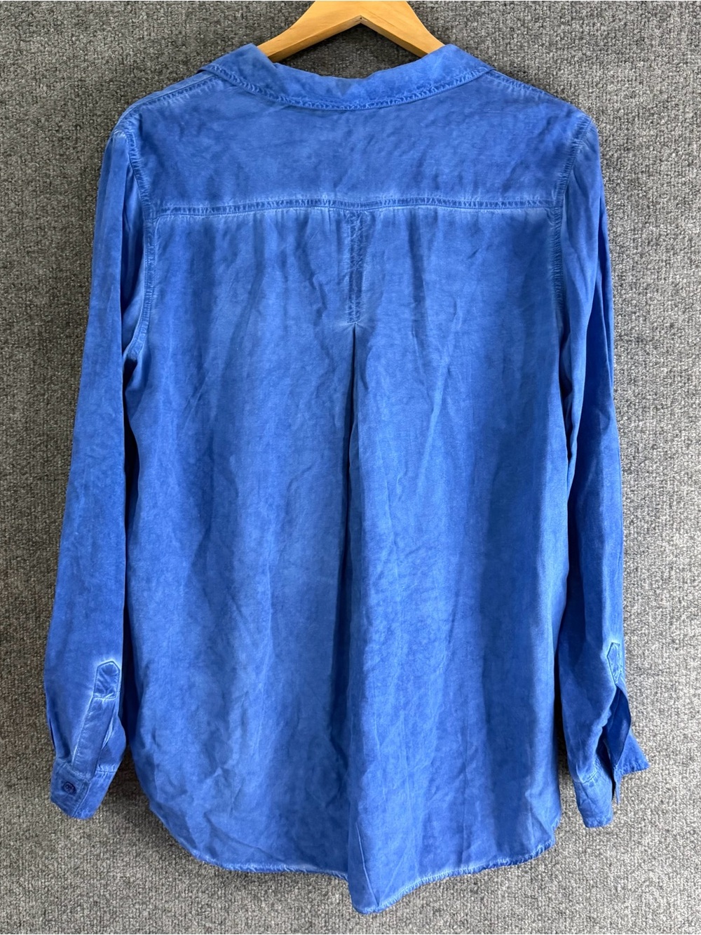 Velvet Heart Womens Button Up Tunic Top Size Large Blue High Low Long Sleeve - Picture 2 of 7
